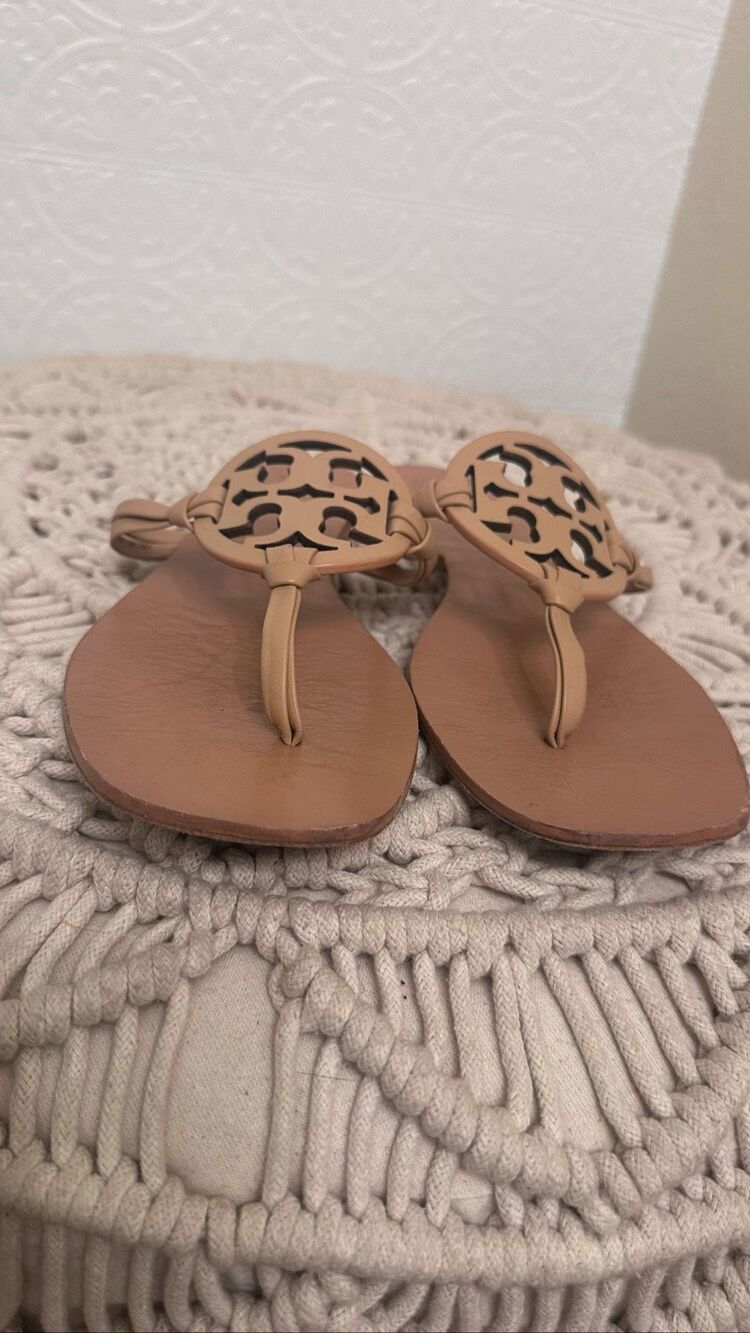 Tory Burch Tan Leather Slip on Thing Sandals Size 8 - Picture 3 of 5